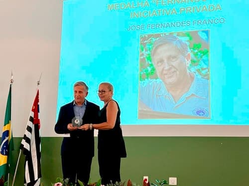 José Fernandes Franco, Diretor da Rede dos Sonhos Hotéis Fazenda, é homenageado pela AEASP – Associação dos Engenheiros Agrônomos do Estado de São Paulo, na “Cerimônia Deusa Ceres 50 anos”, em Ribeirão Preto