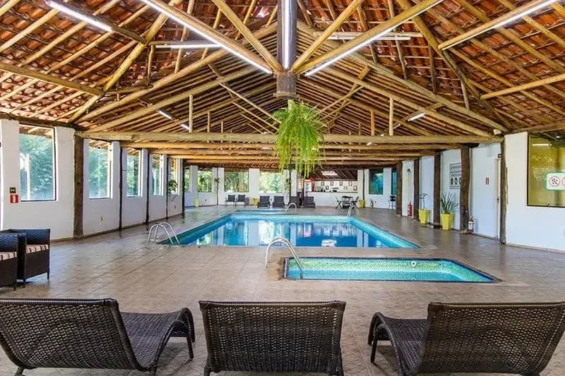 Conjunto aquático coberto e climatizado do Portal dos Sonhos