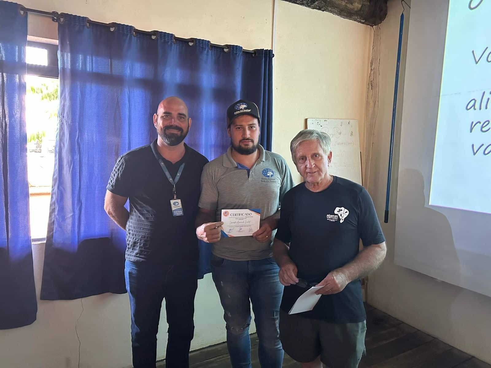 Colina dos Sonhos celebra a entrega dos certificados aos colaboradores destaques do Mês de Fevereiro