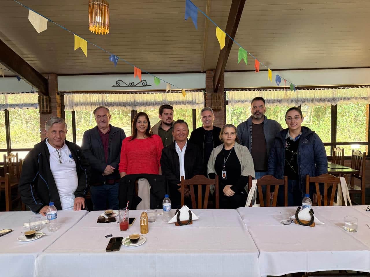 Parceria Público-Privada como Modelo de Sucesso: Visita Técnica no Campo dos Sonhos Inspira Lideranças de Salesópolis