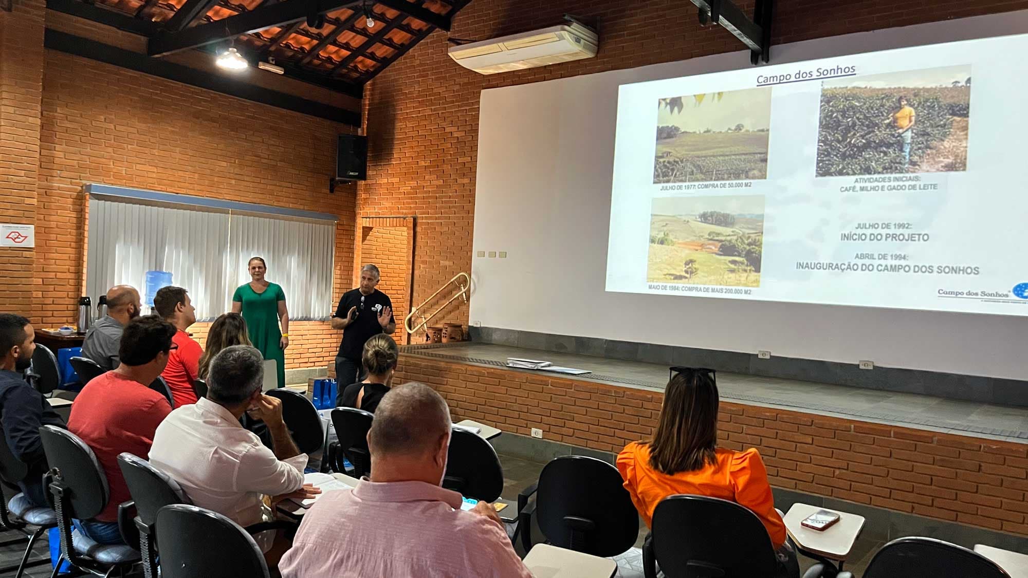 Sebrae reúne Gestores de Turismo de 8 Municípios para visita técnica no Campo dos Sonhos.
